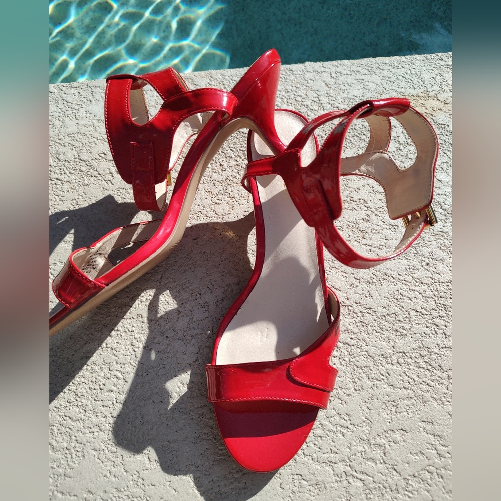 Nine West Red Patent Kitten Heel "Off Da Hook,"